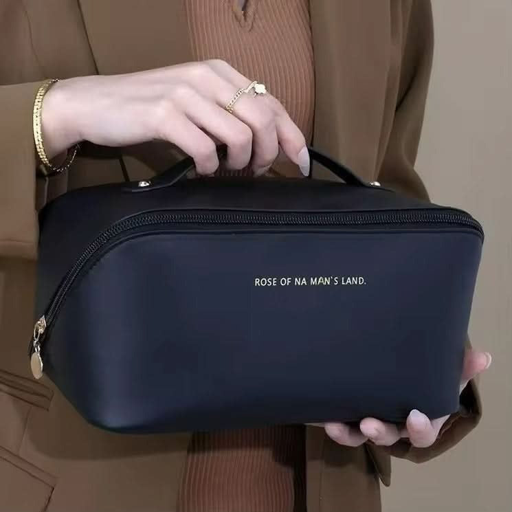 Premium Leather Large Capacity Makeup Bag - Portable Luxury Cosmetic Organizer & Travel Toiletry Pouch