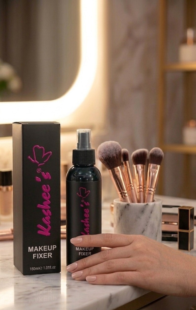 Kashee's Makeup Fixer Spray – Professional Set & Lock Smudge-Proof Mist